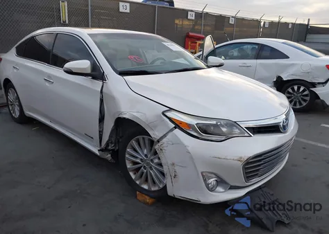 2013 Toyota Avalon Hybrid z USA, uszkodzony, nr VIN 4T1BD1EB7DU011861